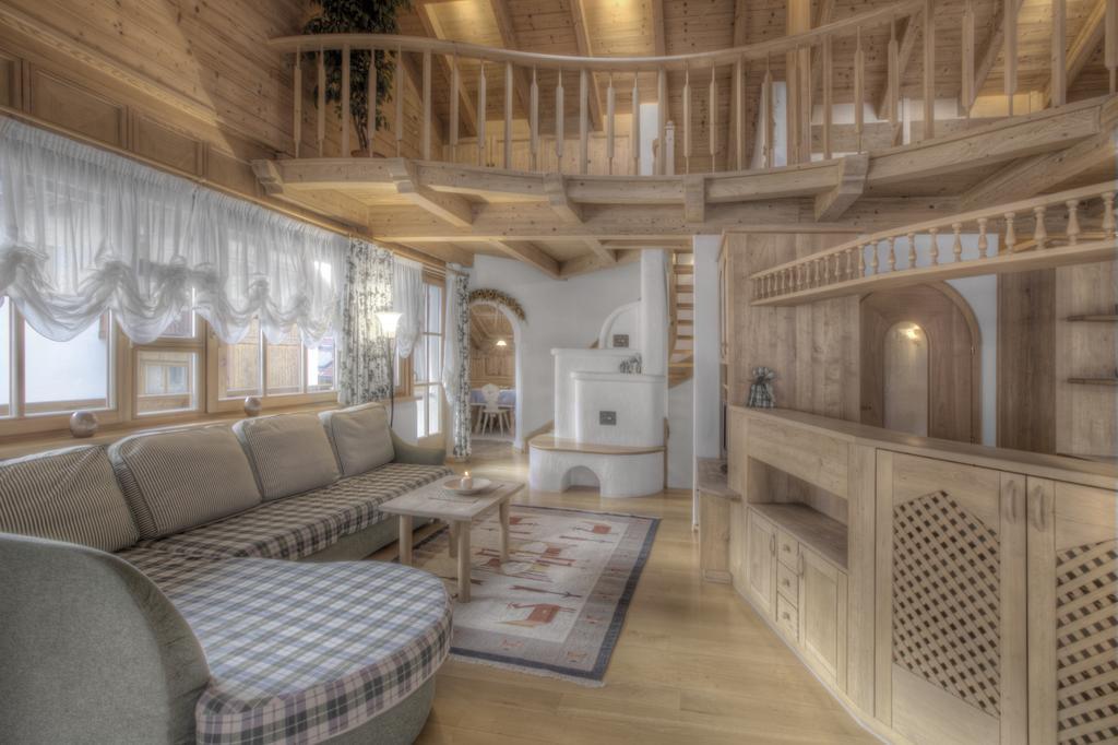 Alexander Mountain-Lodge サン・ヴィジリオ・ディ・マレッベ 部屋 写真