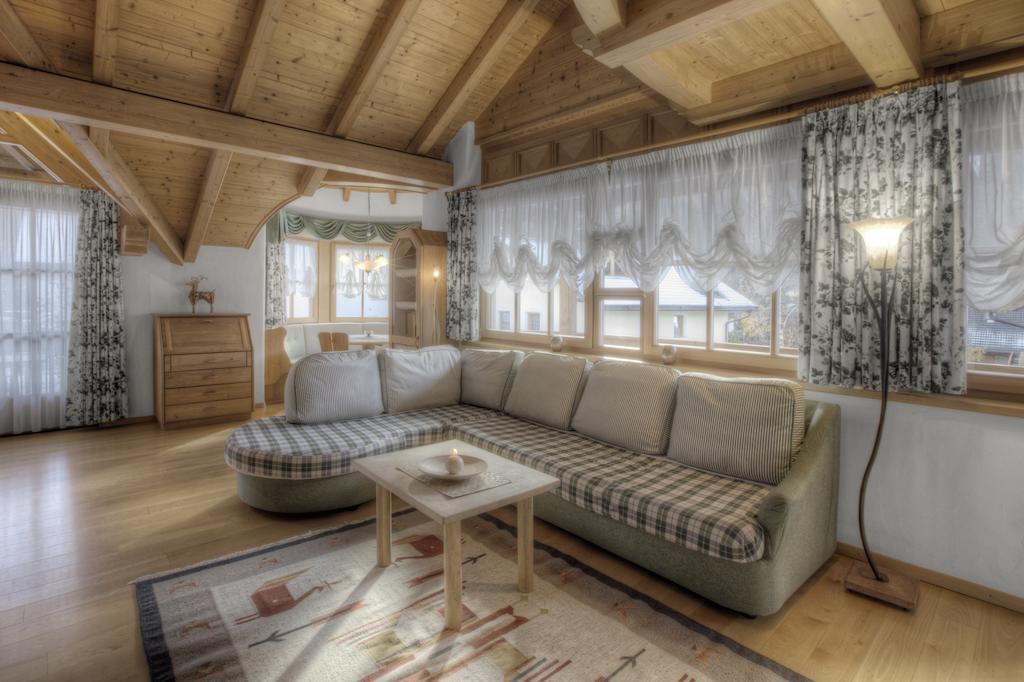Alexander Mountain-Lodge サン・ヴィジリオ・ディ・マレッベ 部屋 写真